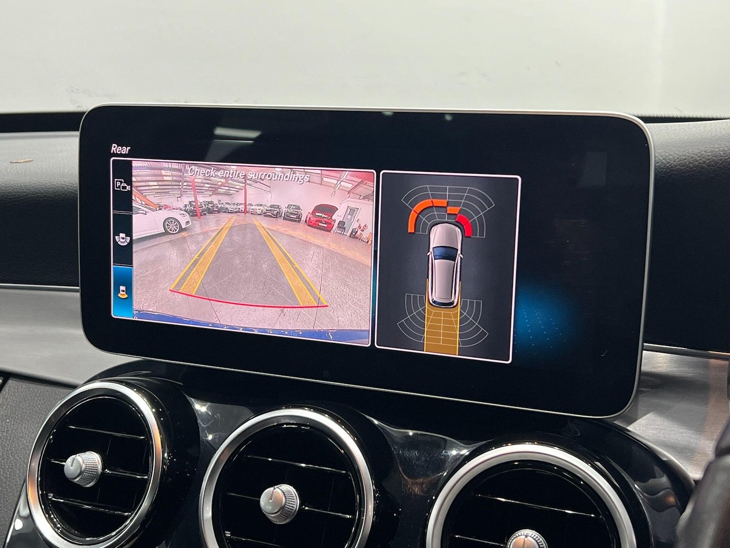 Used Mercedes-Benz C Class 2019 for sale - 76620363: Photo 30