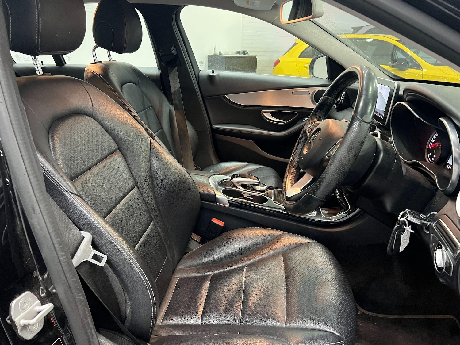 Used Mercedes-Benz C Class 2015 for sale - 76513429: Photo 3