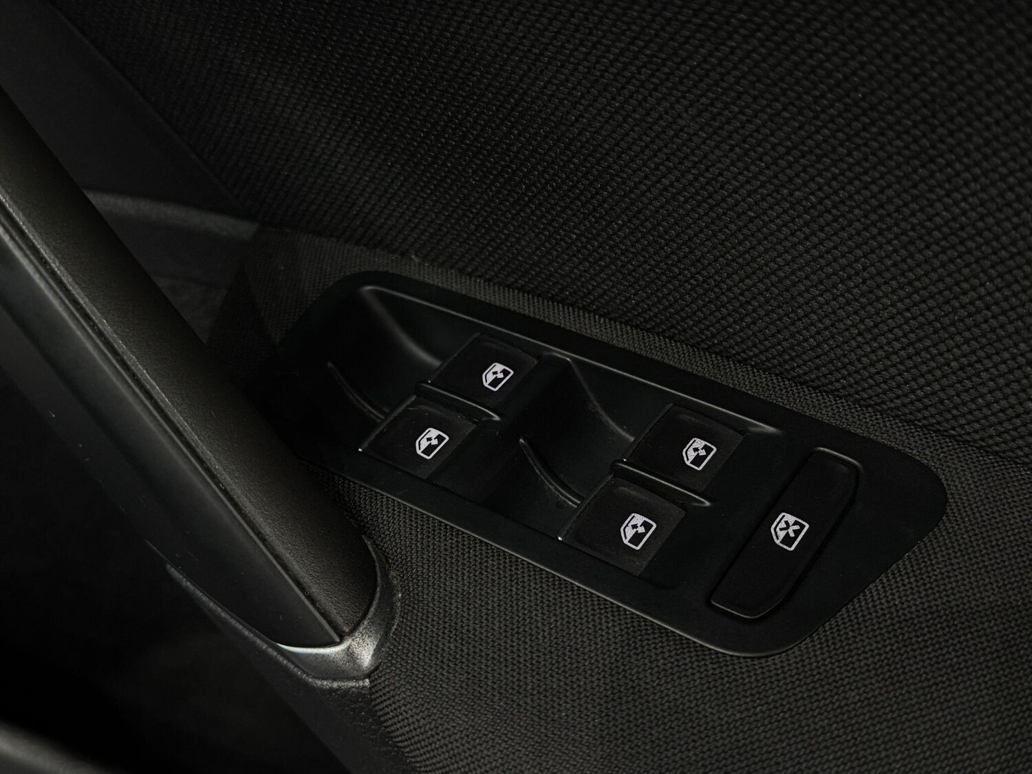 Used Volkswagen Golf 2016 for sale - 77940398: Photo 27