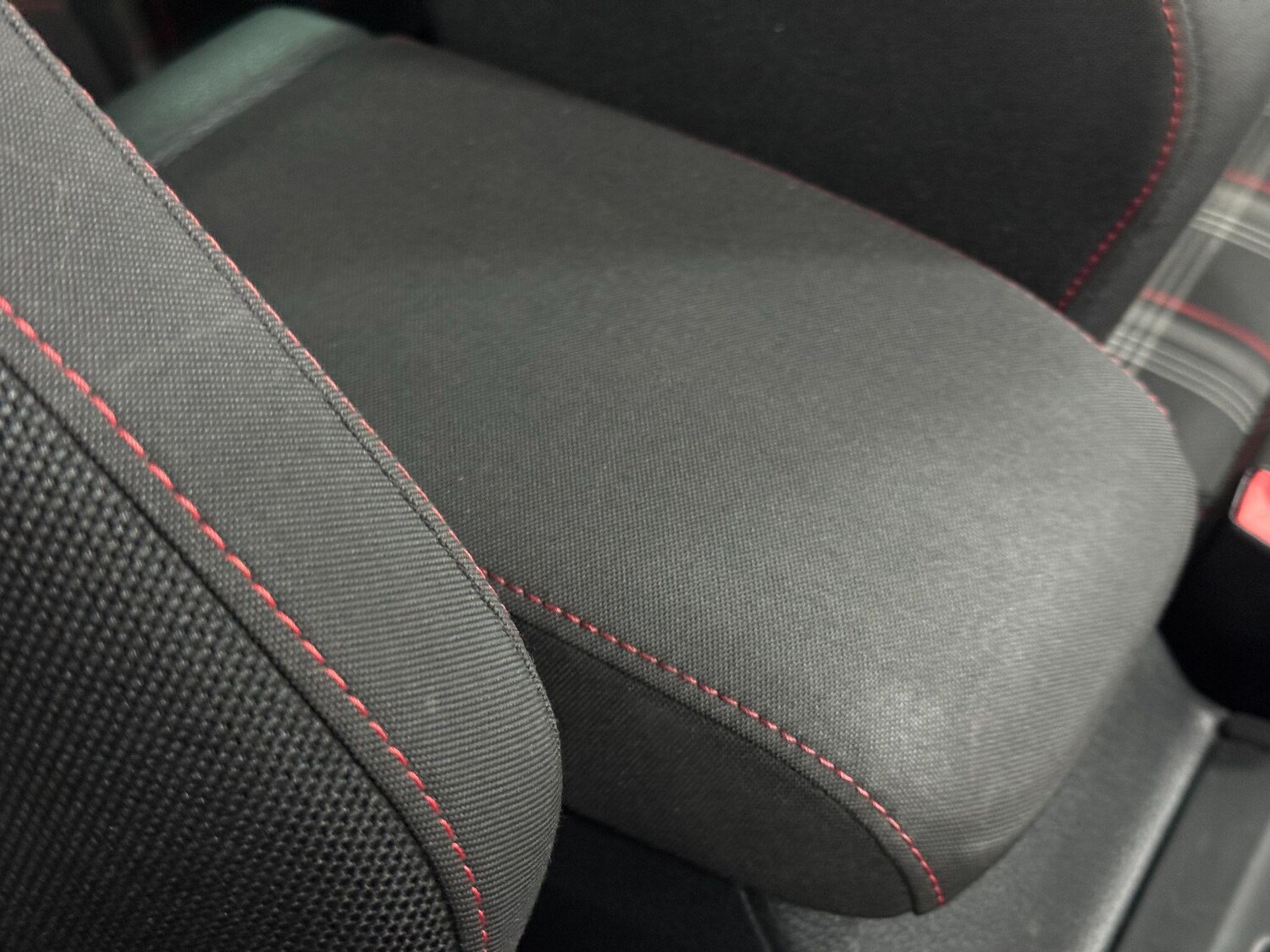 Used Volkswagen Golf 2016 for sale - 77940398: Photo 38