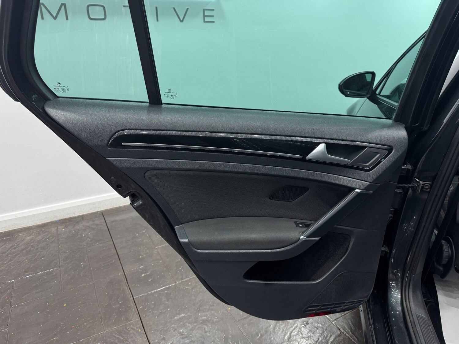 Used Volkswagen Golf 2016 for sale - 77940398: Photo 49