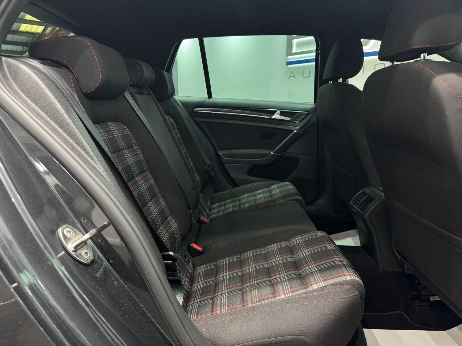 Used Volkswagen Golf 2016 for sale - 77940398: Photo 54