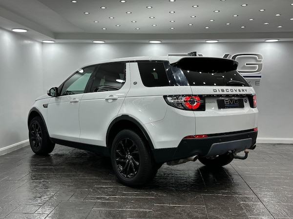 Used Land Rover Discovery Sport 2017 for sale - 76226393: Photo 10