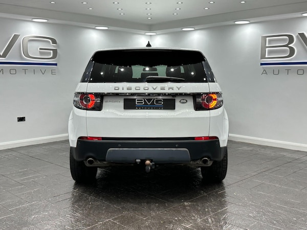Used Land Rover Discovery Sport 2017 for sale - 76226393: Photo 11