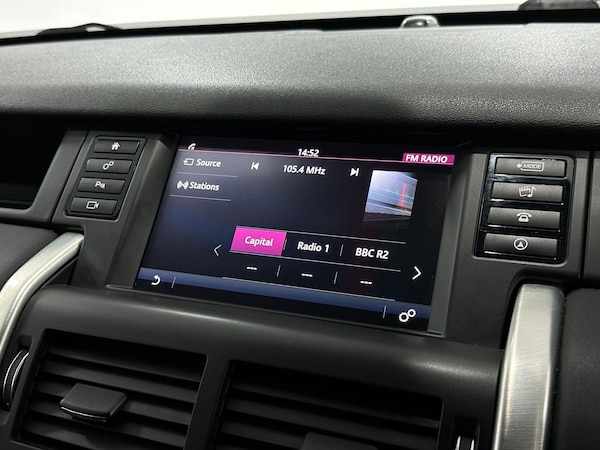 Used Land Rover Discovery Sport 2017 for sale - 76226393: Photo 42