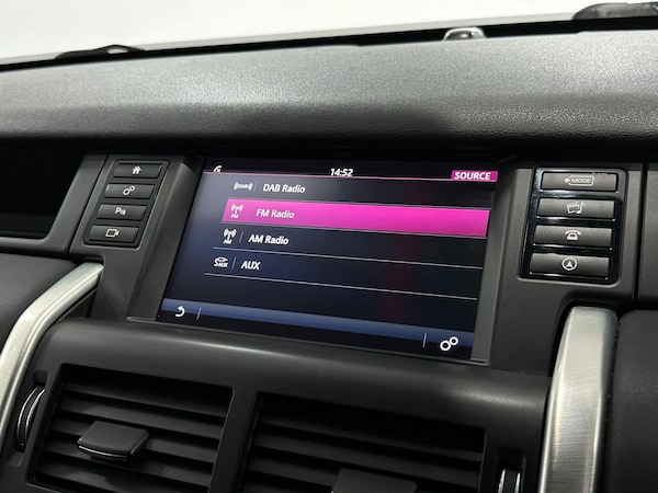 Used Land Rover Discovery Sport 2017 for sale - 76226393: Photo 44