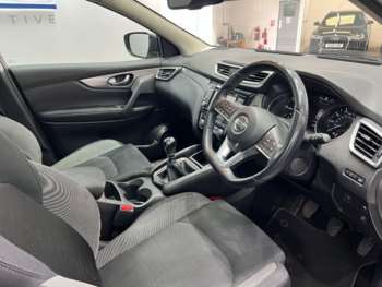 Used Nissan Qashqai 2017 for sale - 74822853: Photo