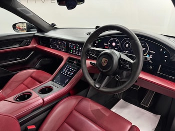 Used Porsche Taycan 2021 for sale - 78609449: Photo