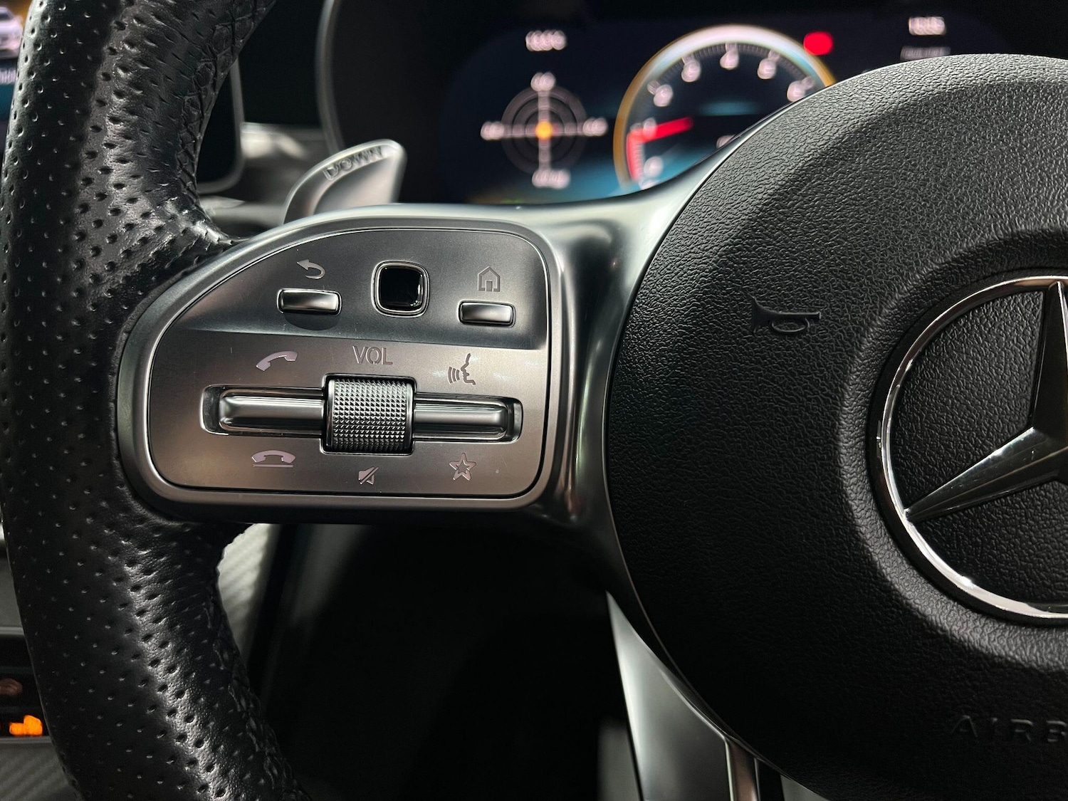 Used Mercedes-Benz C Class 2018 for sale - 76584207: Photo 63