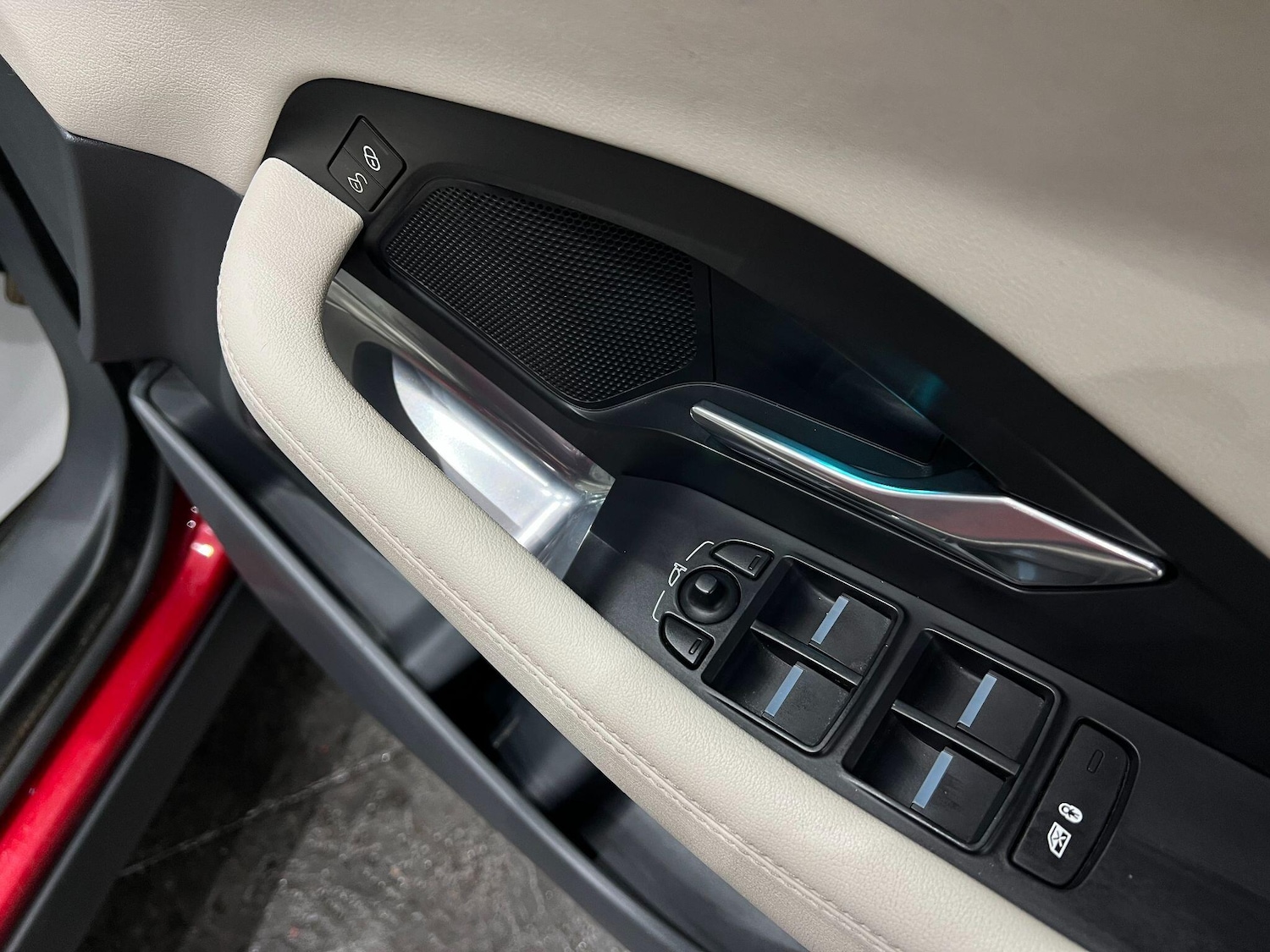 Used Jaguar E-Pace 2019 for sale - 76032666: Photo 30