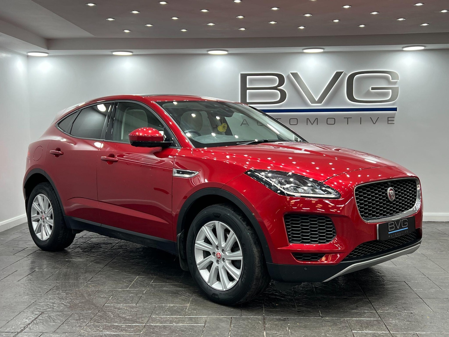 Used Jaguar E-Pace 2019 for sale - 76032666: Photo 4