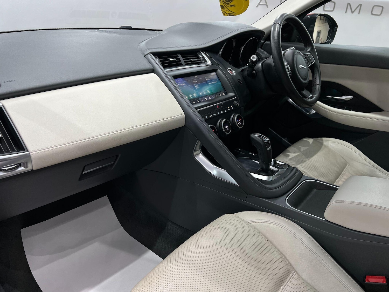 Used Jaguar E-Pace 2019 for sale - 76032666: Photo 57