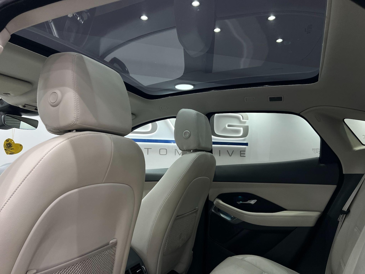 Used Jaguar E-Pace 2019 for sale - 76032666: Photo 65