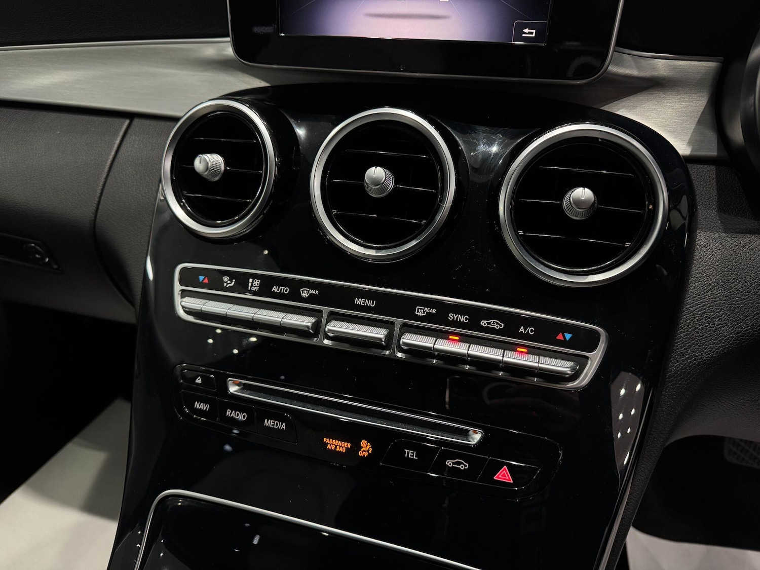 Used Mercedes-Benz C Class 2018 for sale - 77143699: Photo 37