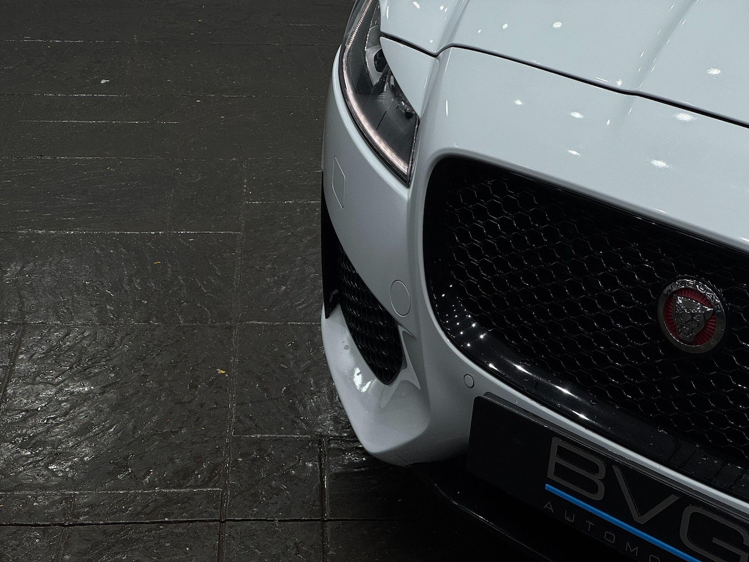 Used Jaguar XF 2018 for sale - 77377167: Photo 14