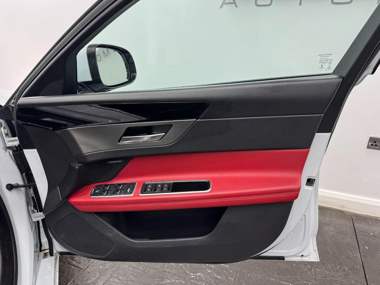 Used Jaguar XF 2018 for sale - 77377167: Photo 26