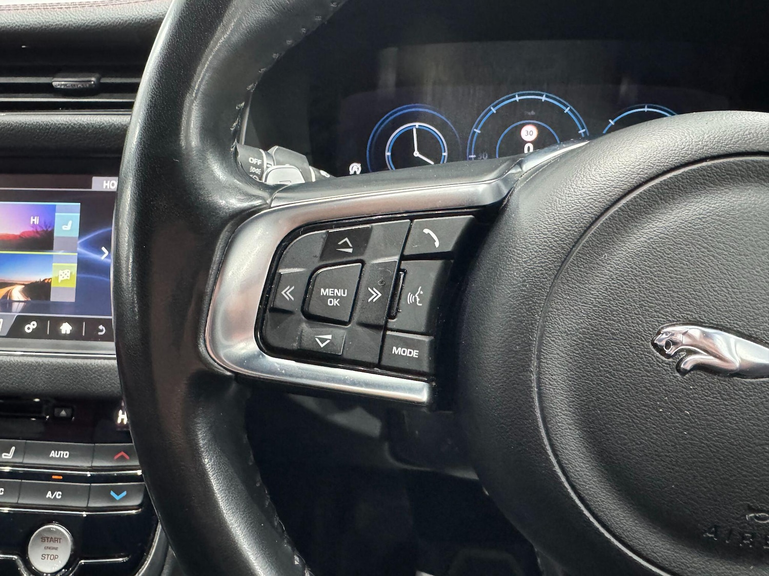 Used Jaguar XF 2018 for sale - 77377167: Photo 40