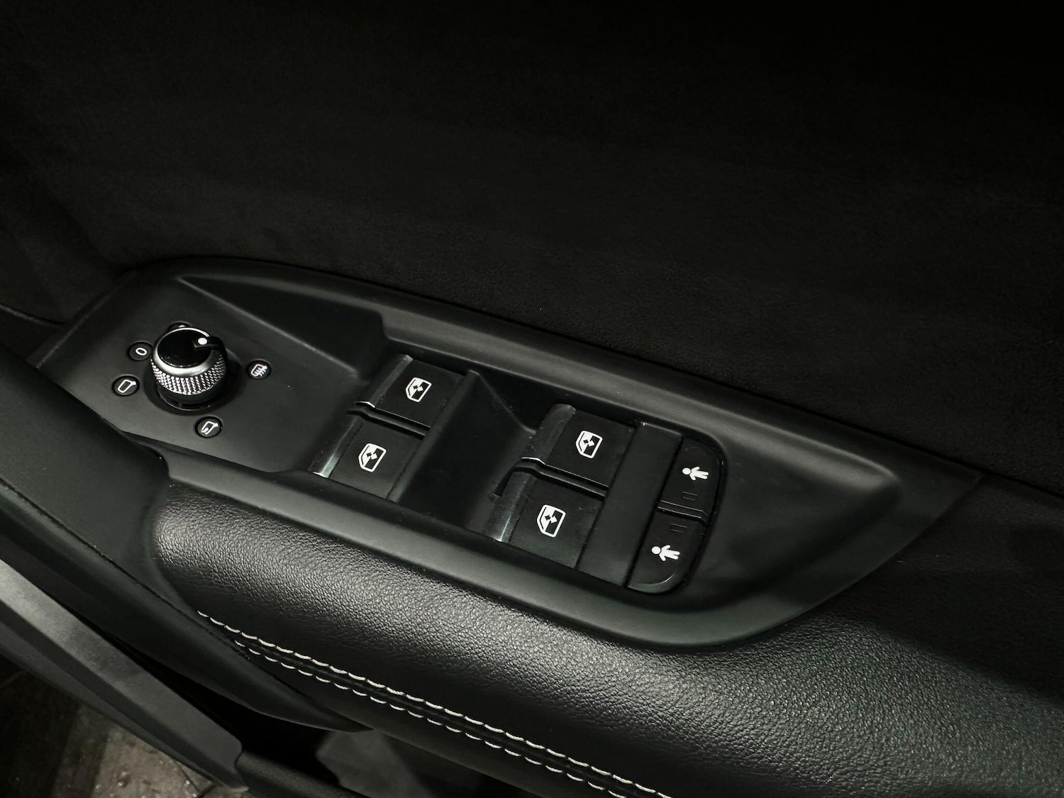 Used Audi SQ5 2018 for sale - 76913895: Photo 31