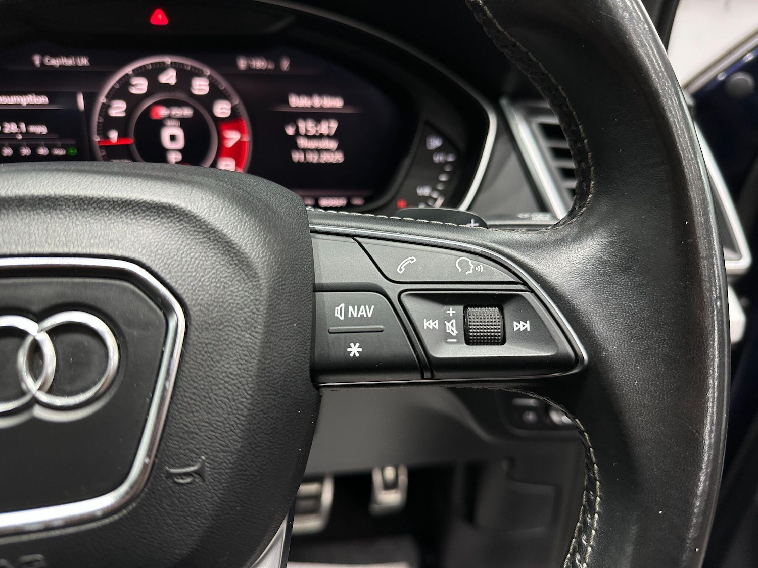 Used Audi SQ5 2018 for sale - 76913895: Photo 47