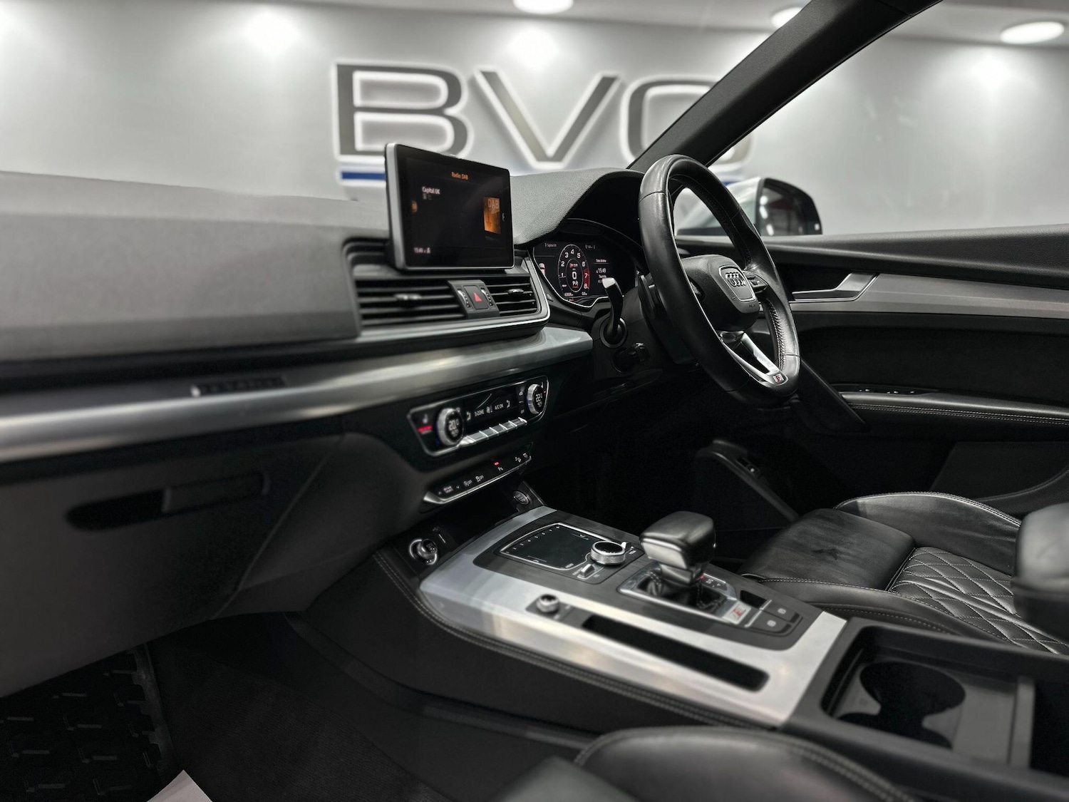 Used Audi SQ5 2018 for sale - 76913895: Photo 56