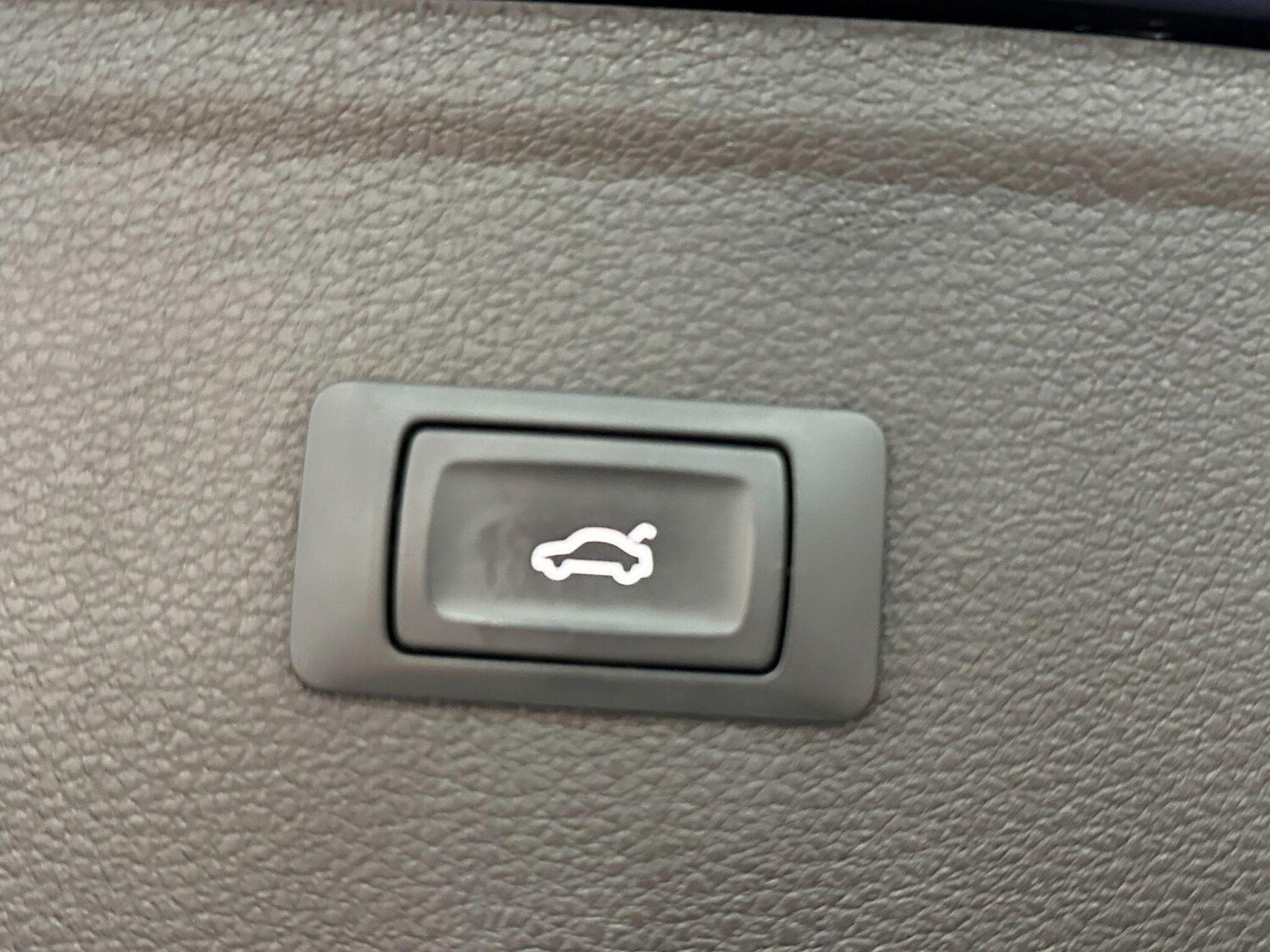 Used Audi SQ5 2018 for sale - 76913895: Photo 67