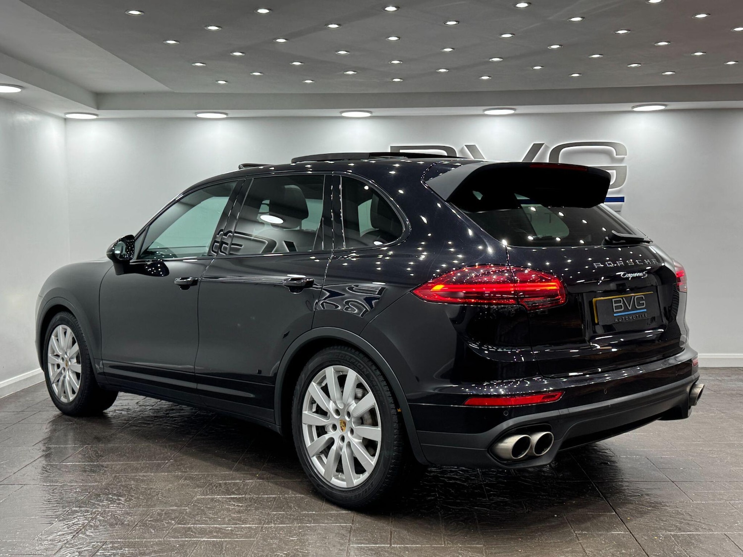 Used Porsche Cayenne 2017 for sale - 77191700: Photo 12