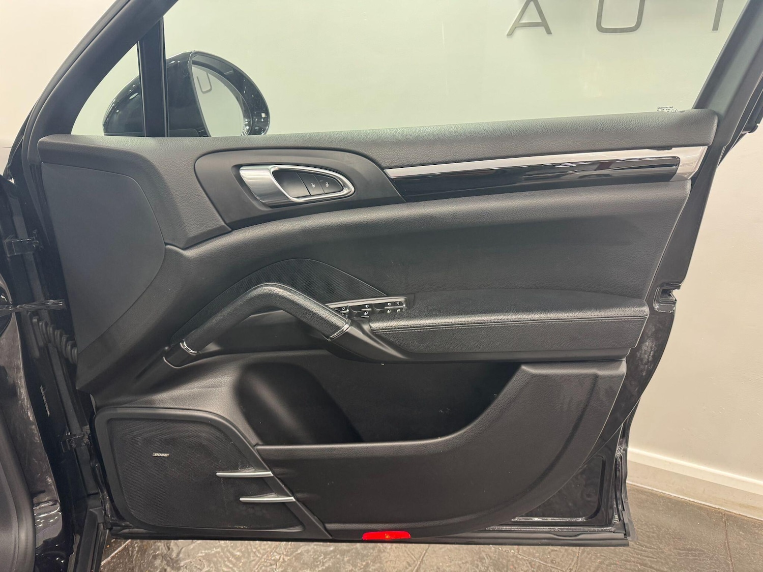 Used Porsche Cayenne 2017 for sale - 77191700: Photo 25