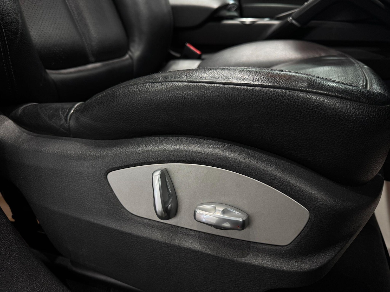 Used Porsche Cayenne 2017 for sale - 77191700: Photo 30