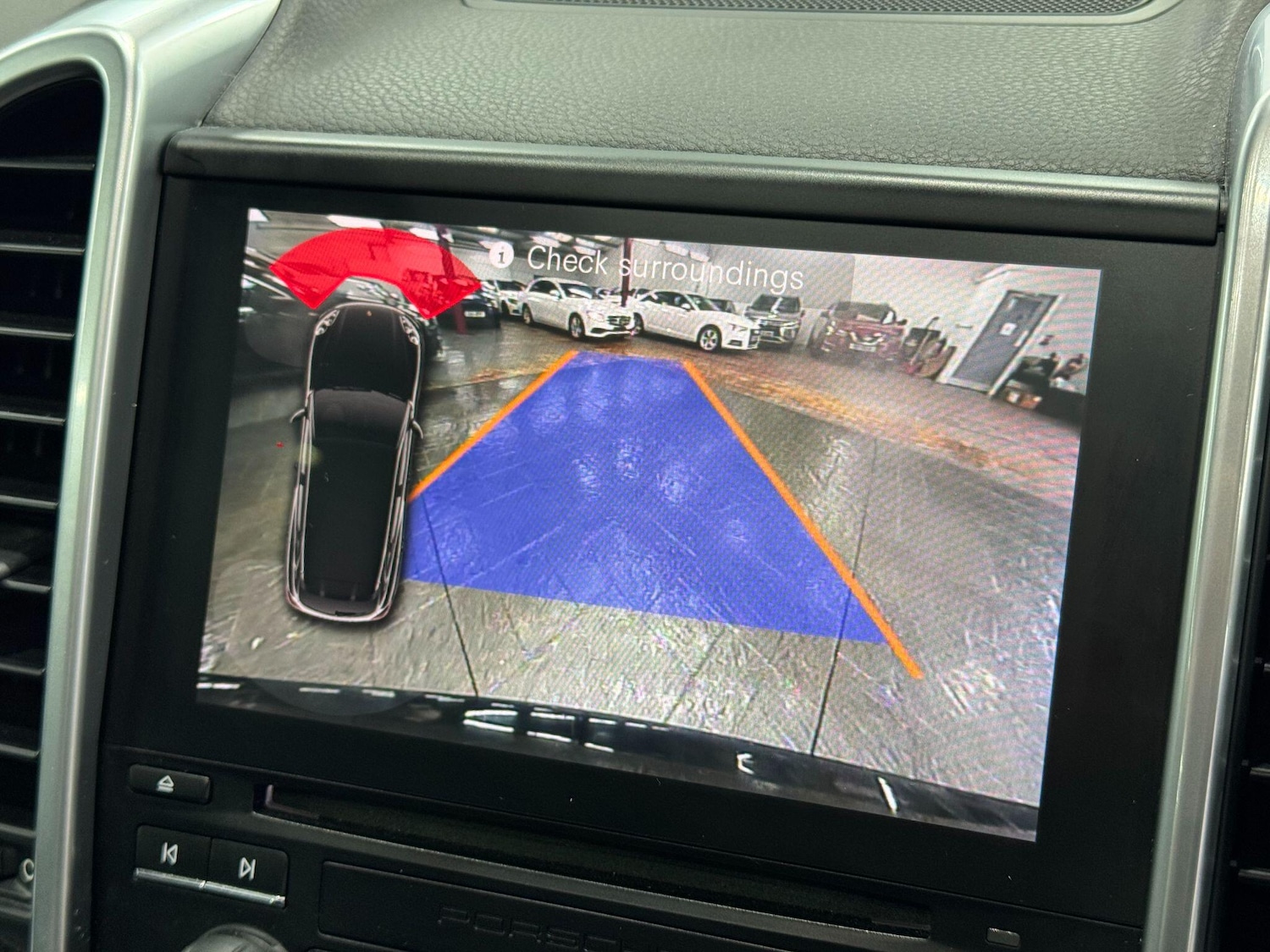 Used Porsche Cayenne 2017 for sale - 77191700: Photo 40