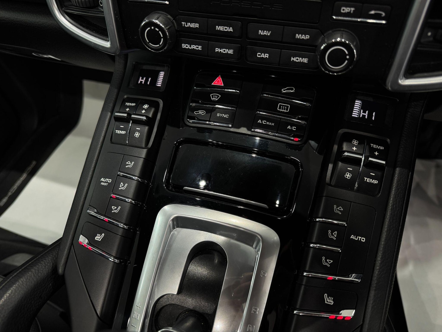 Used Porsche Cayenne 2017 for sale - 77191700: Photo 42