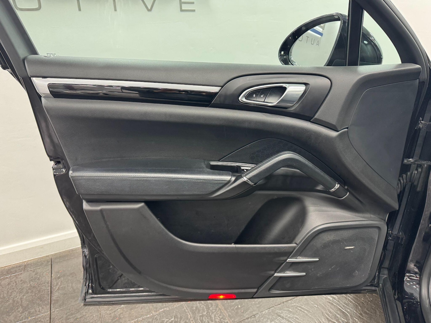 Used Porsche Cayenne 2017 for sale - 77191700: Photo 50