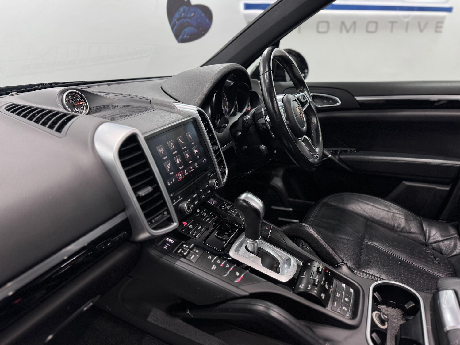 Used Porsche Cayenne 2017 for sale - 77191700: Photo 52