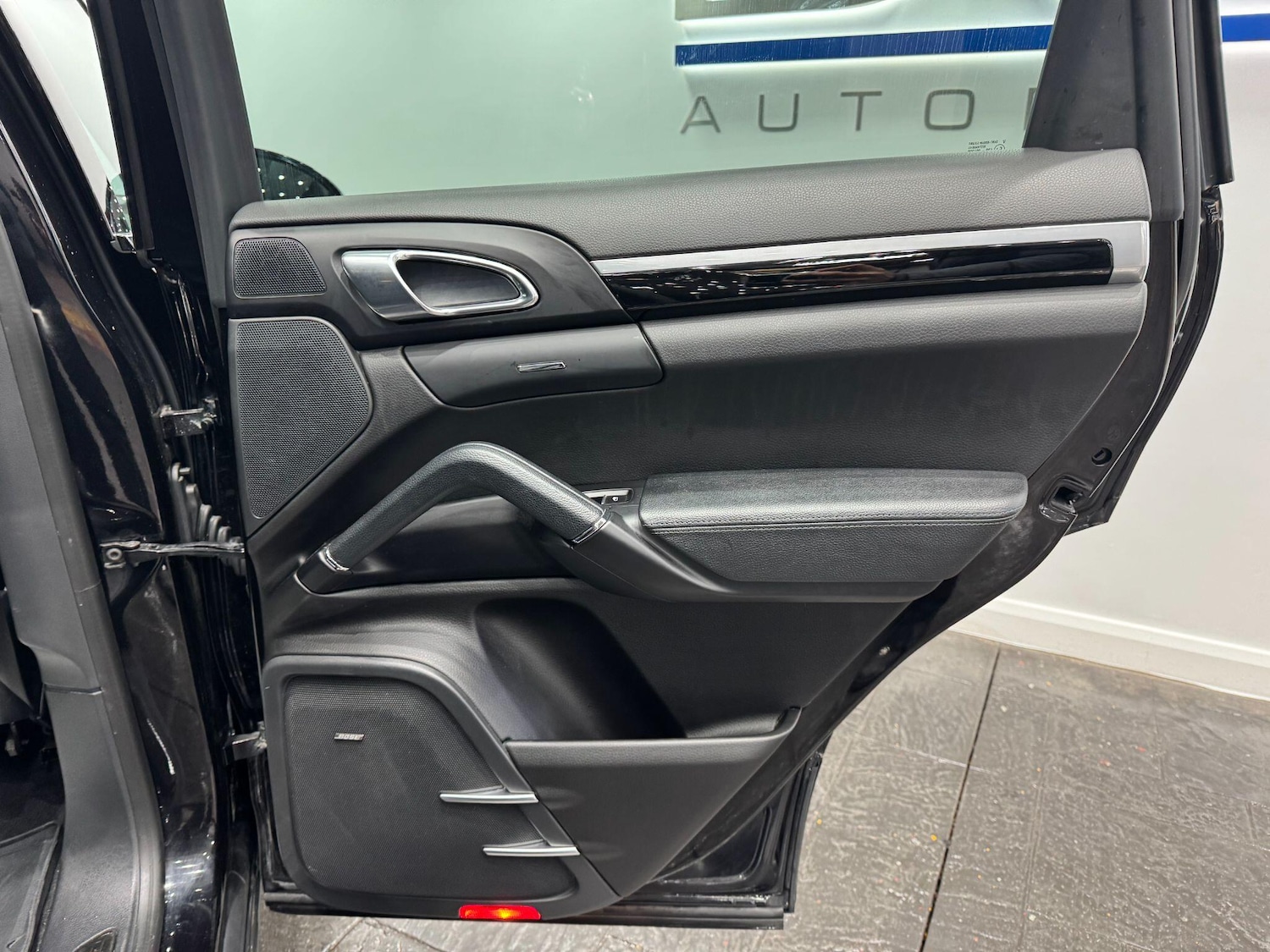 Used Porsche Cayenne 2017 for sale - 77191700: Photo 59