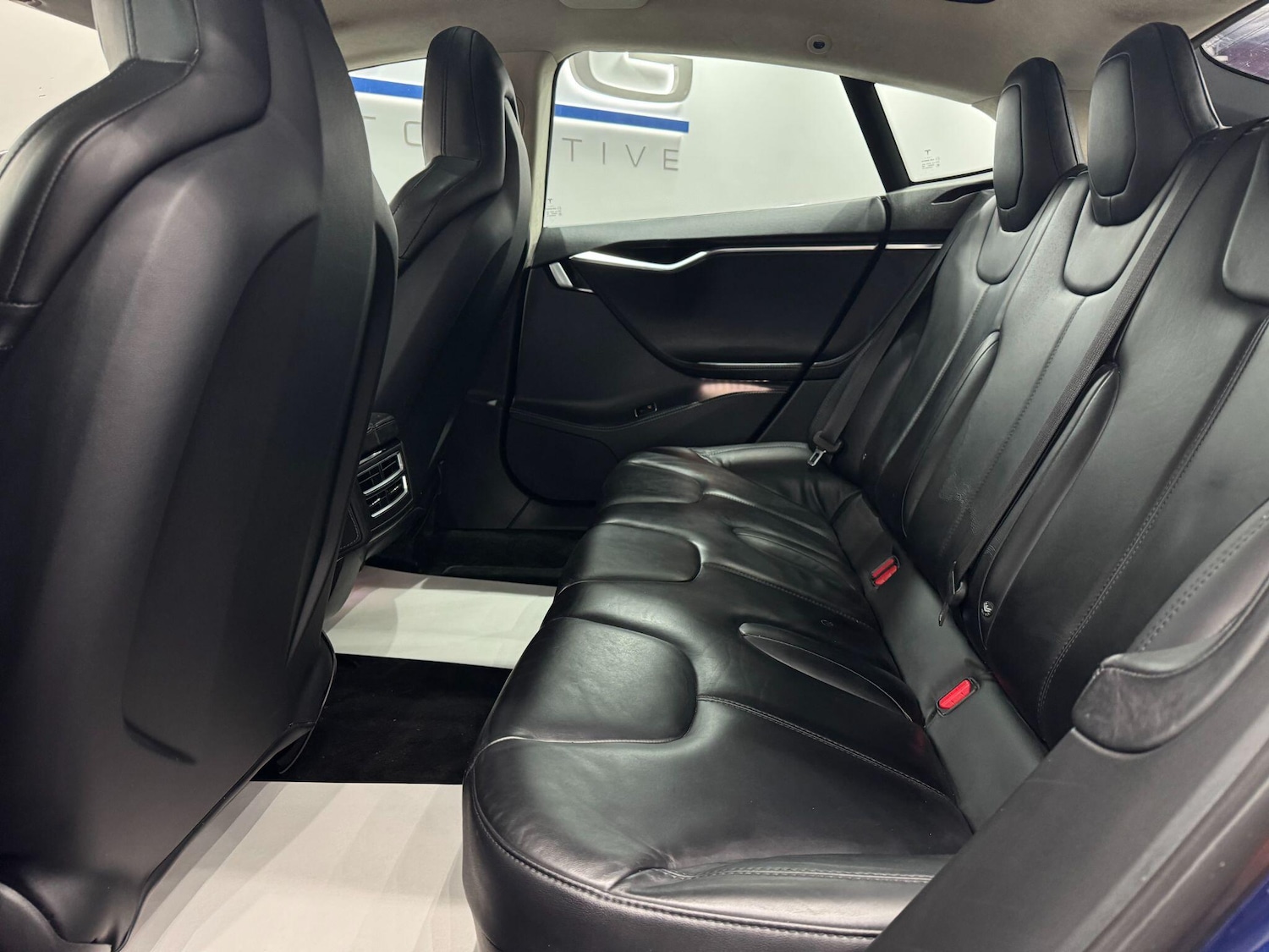 Used Tesla Model S 2015 for sale - 77396517: Photo 37