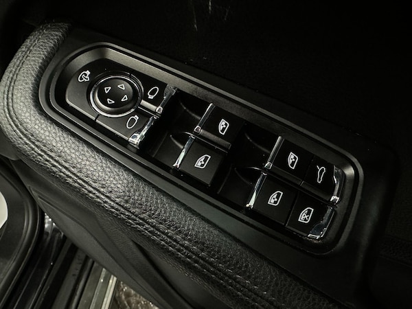 Used Porsche Macan 2015 for sale - 76314458: Photo 11