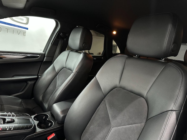 Used Porsche Macan 2015 for sale - 76314458: Photo 44