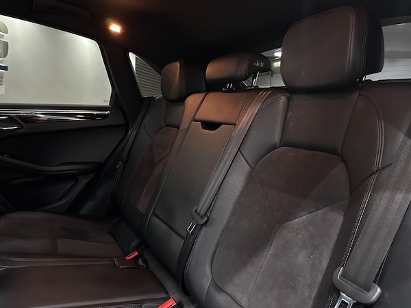 Used Porsche Macan 2015 for sale - 76314458: Photo 48