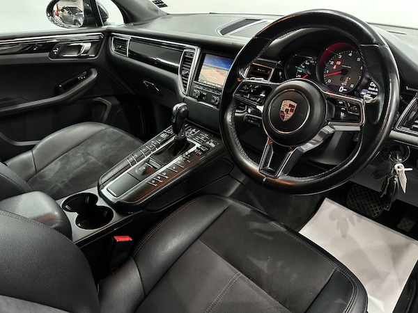 Used Porsche Macan 2015 for sale - 76314458: Photo 5