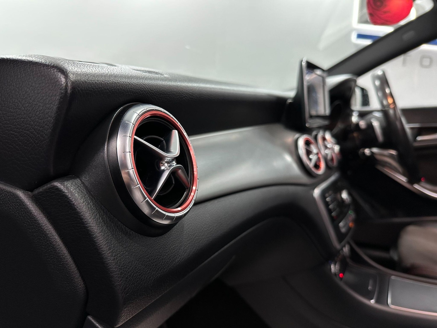 Used Mercedes-Benz CLA 2018 for sale - 76499068: Photo 36