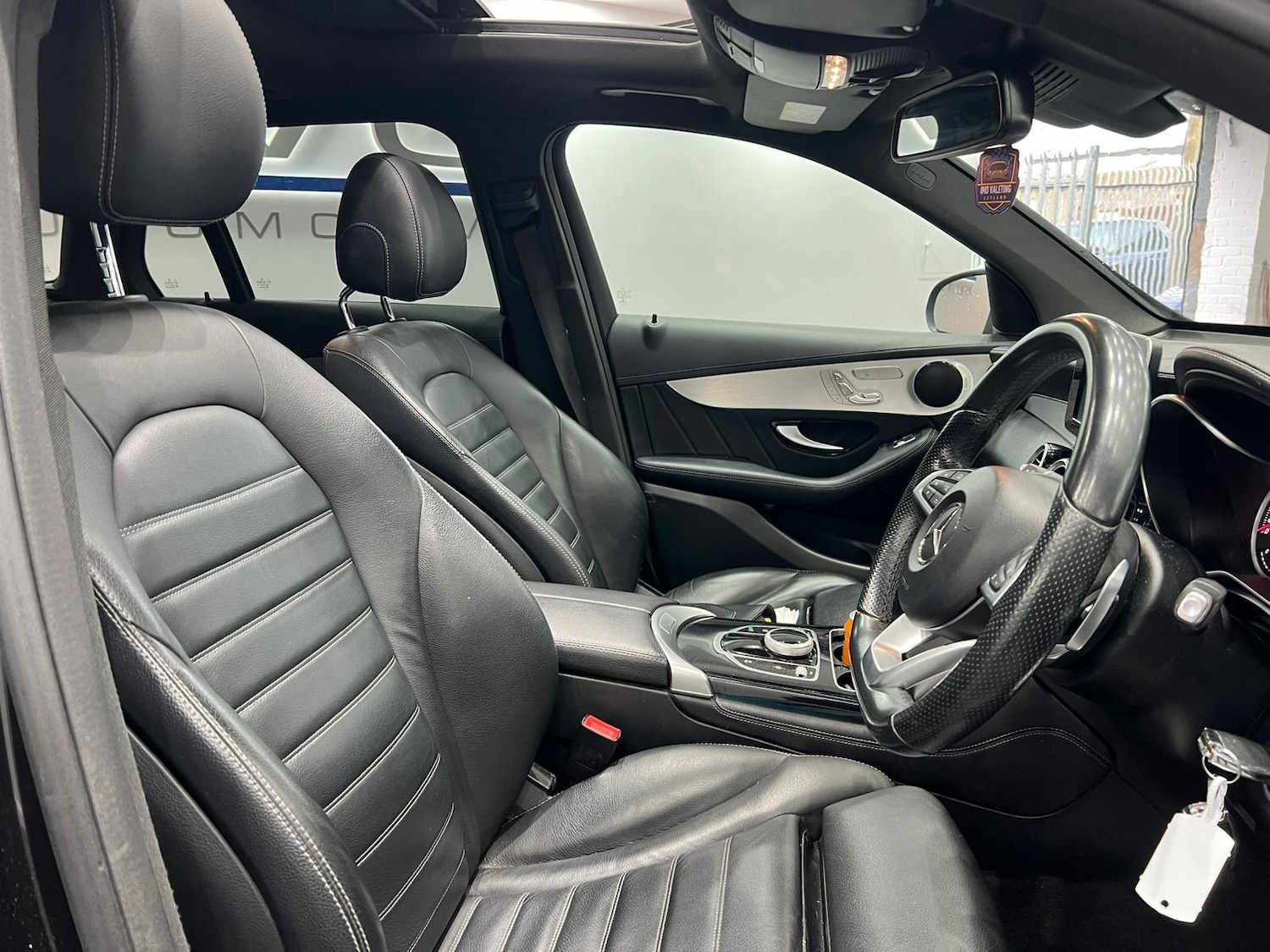 Used Mercedes-Benz GLC for sale - 77279863: Photo 3