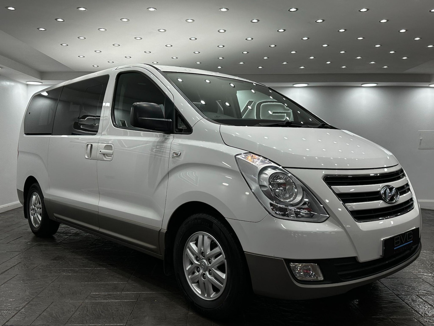 Used Hyundai i800 2016 for sale - 76714129: Photo 4