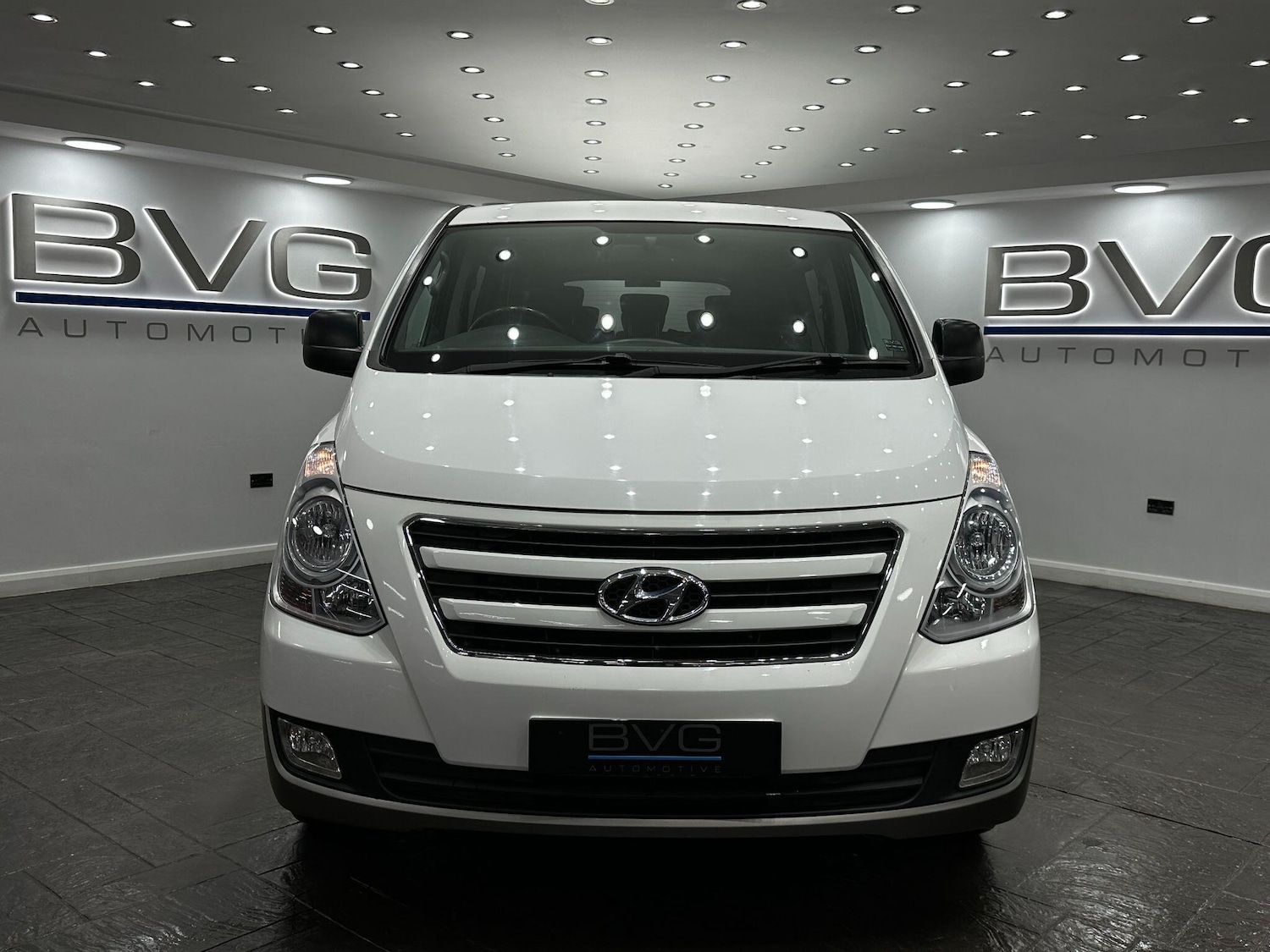 Used Hyundai i800 2016 for sale - 76714129: Photo 5