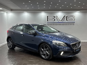 Used Volvo V40 2014 for sale - 79484856: Photo