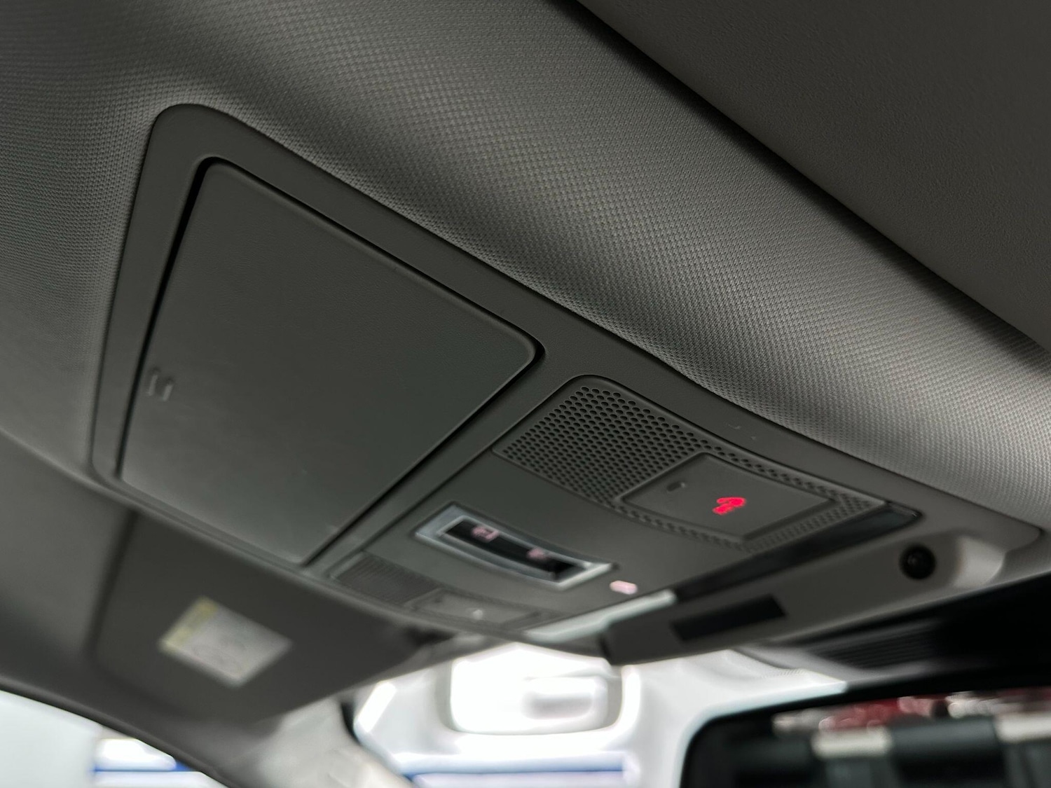 Used Land Rover Discovery Sport 2018 for sale - 76936544: Photo 33