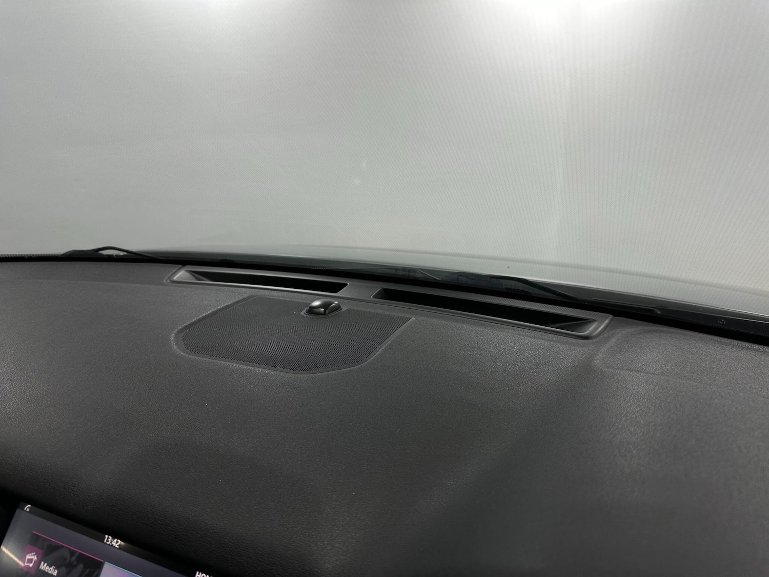 Used Land Rover Discovery Sport 2018 for sale - 76936544: Photo 34