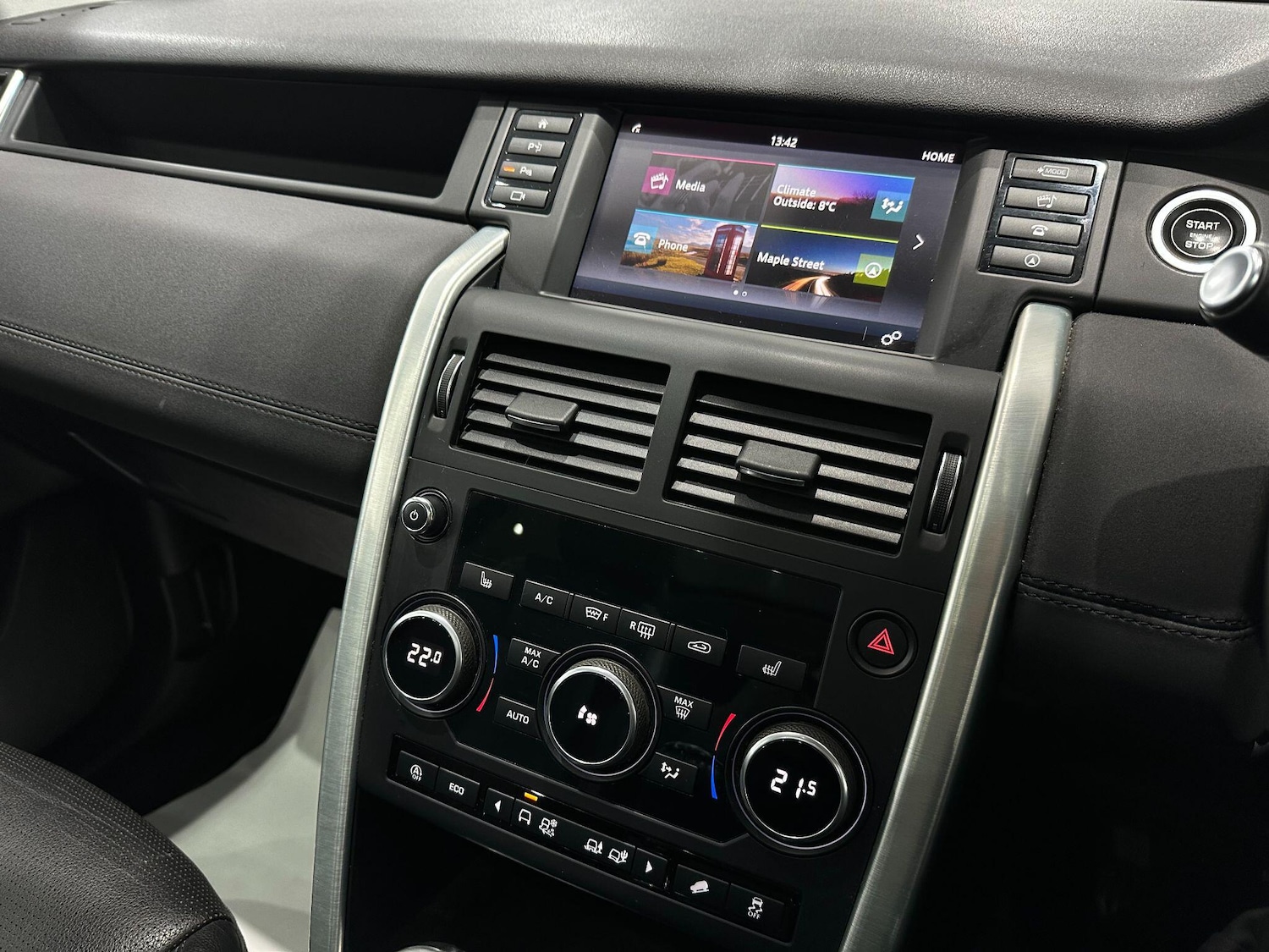 Used Land Rover Discovery Sport 2018 for sale - 76936544: Photo 35