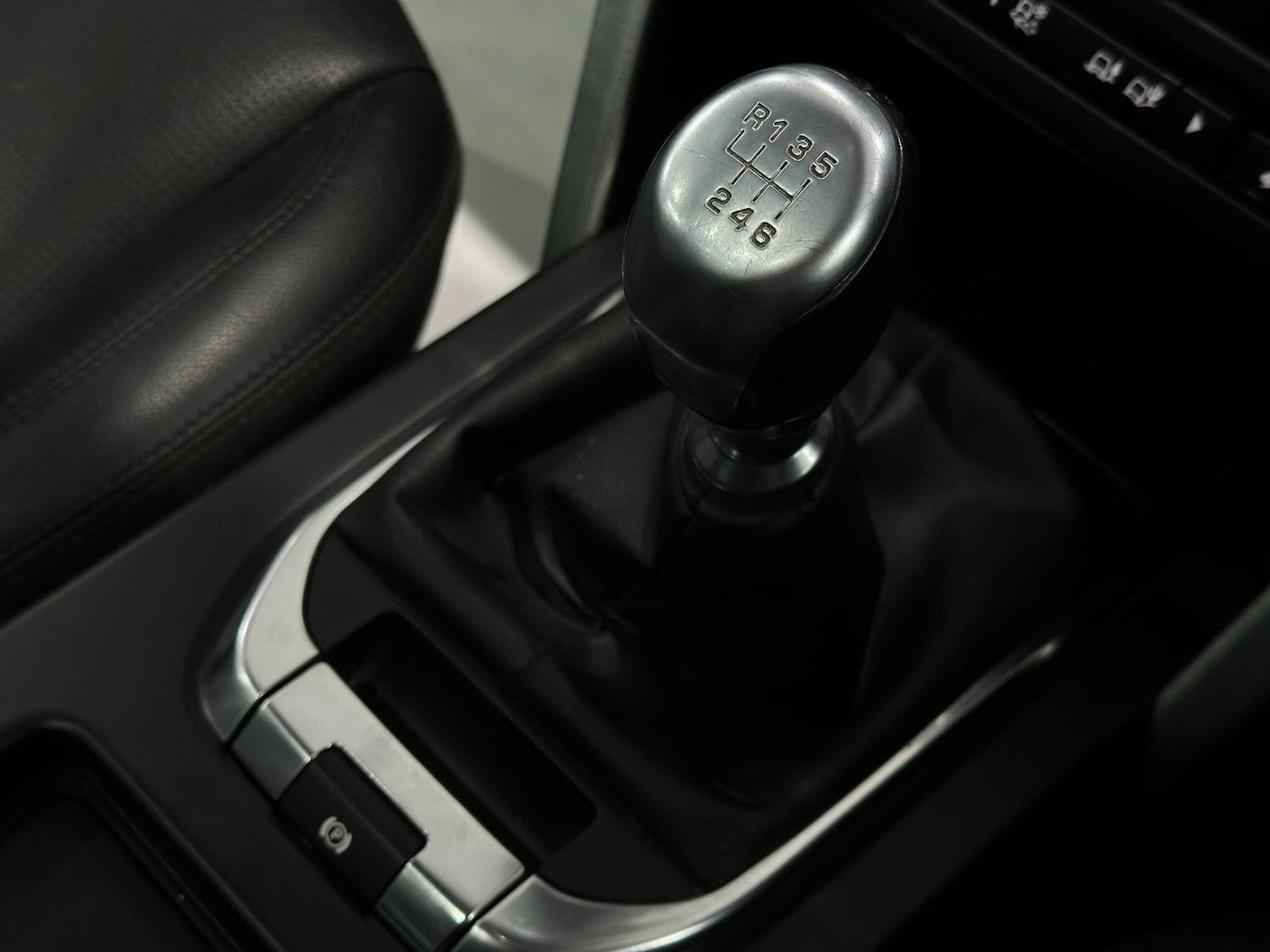 Used Land Rover Discovery Sport 2018 for sale - 76936544: Photo 44