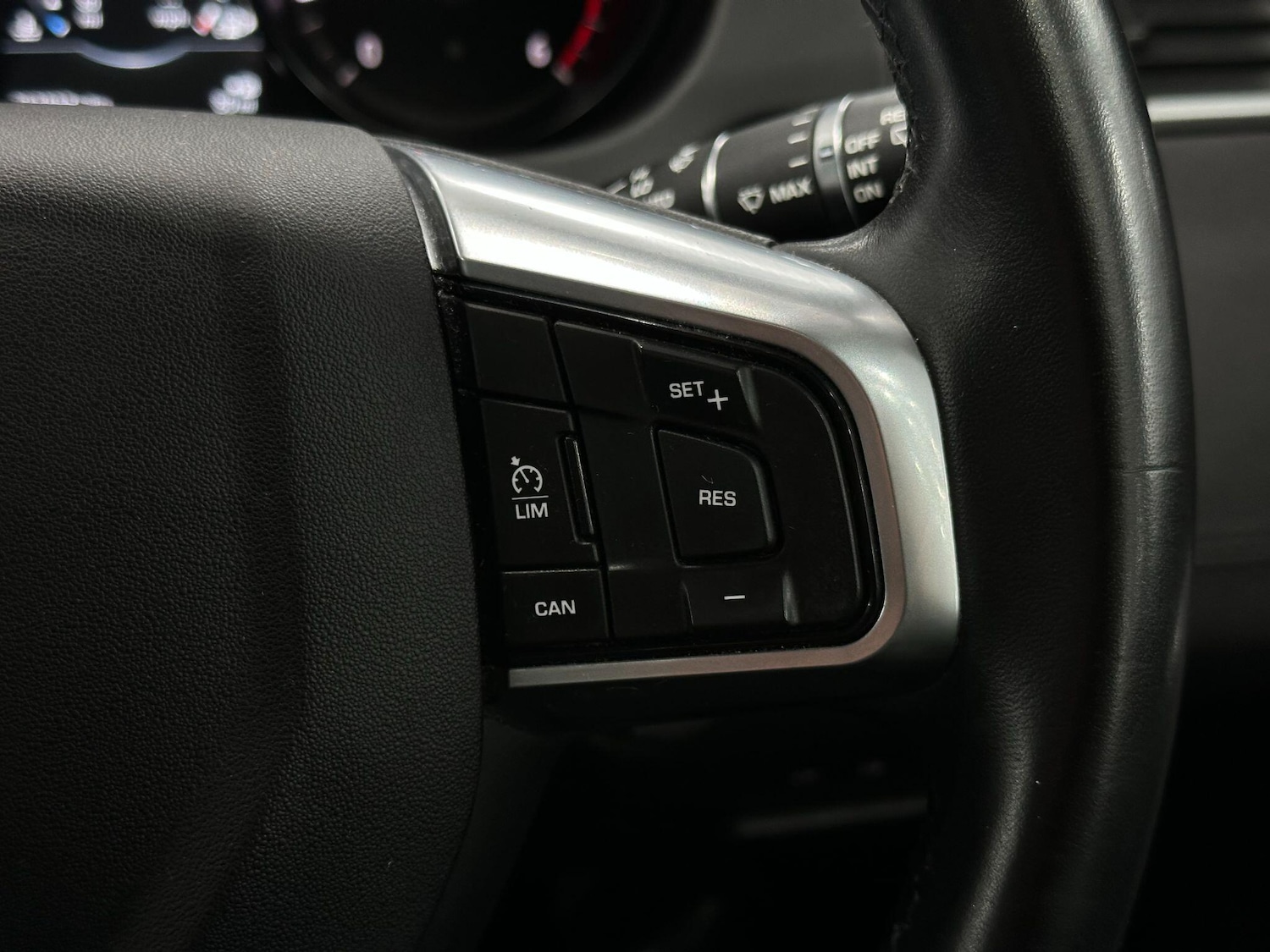 Used Land Rover Discovery Sport 2018 for sale - 76936544: Photo 52