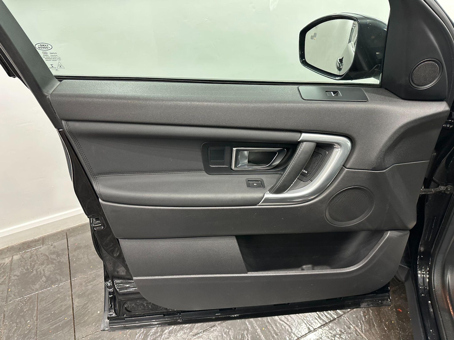 Used Land Rover Discovery Sport 2018 for sale - 76936544: Photo 56