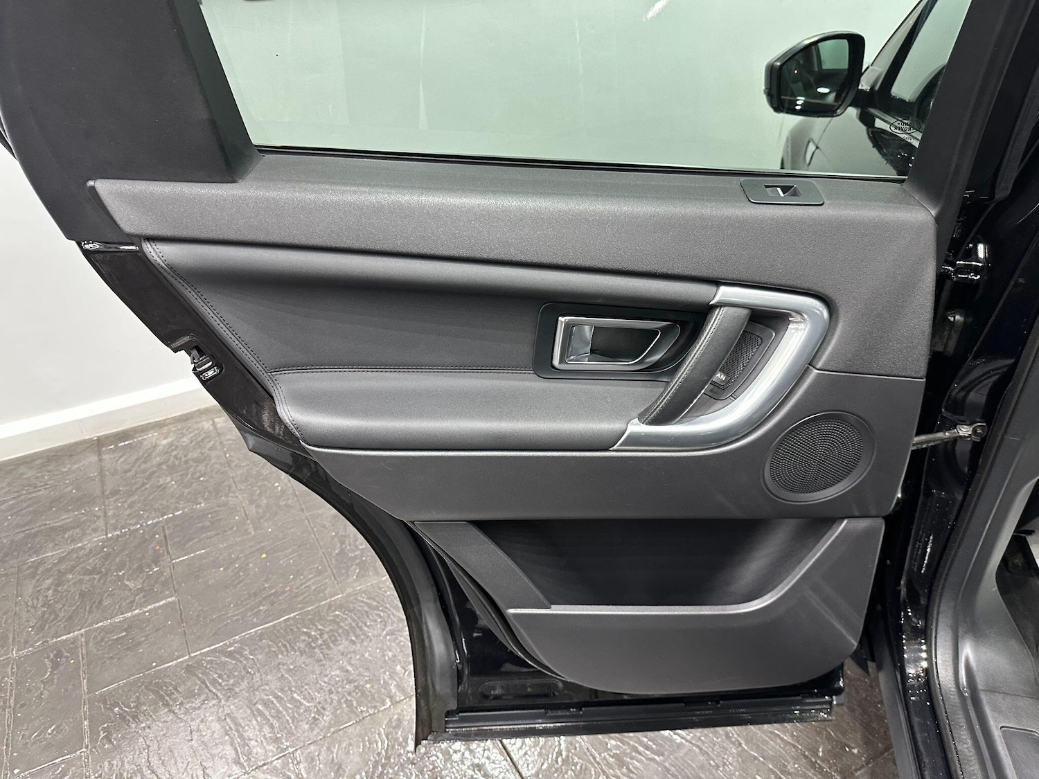 Used Land Rover Discovery Sport 2018 for sale - 76936544: Photo 59